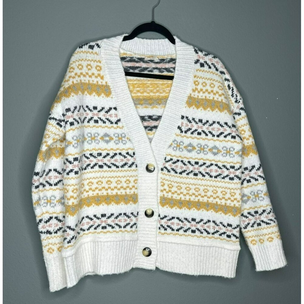Hem and Thread Women's Large Patterned V-Neck Button-Up Cardigan